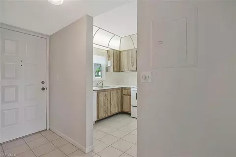 4306 27th Ct SW #102, Naples, FL 34116