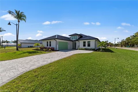 12349 Sweet Kiwi Ln, Fort Myers, FL 33908
