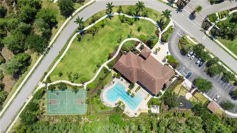 View/Area - 4743 Abaca Cir, Naples, FL 34119 photo 4 of 6