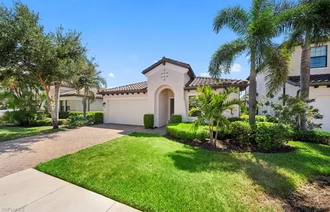 Exterior - 4743 Abaca Cir, Naples, FL 34119 photo 2 of 10