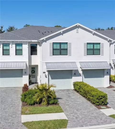 13045 Pembroke Dr, Naples, FL 34105