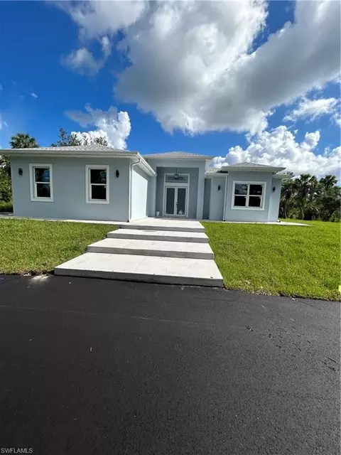 3423 24th Ave SE, Naples, FL 34117