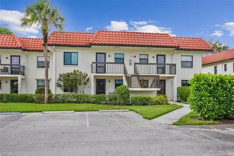 4258 27th Ct SW #106, Naples, FL 34116