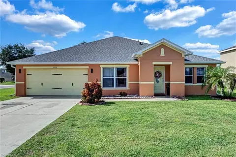 18330 Beauty Berry Ct, Lehigh Acres, FL 33972