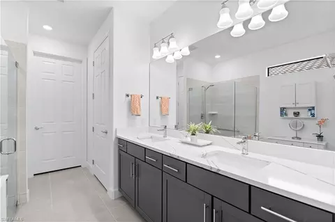 Bath - 19511 Utopia Ln, Estero, FL 33928 photo 2 of 3