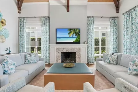 1870 4th St S, Naples, FL 34102 photo 6