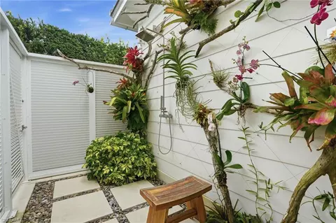1870 4th St S, Naples, FL 34102 photo 17