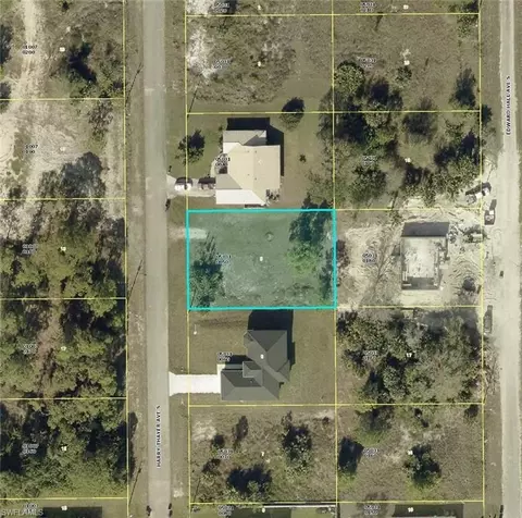 521 Harry Thayer Ave S, Lehigh Acres, FL 33974