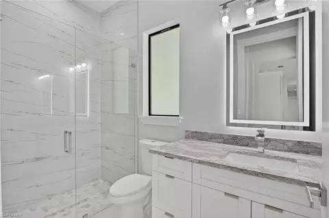 Bath - 563 15th St NW, Naples, FL 34120 photo 3 of 5