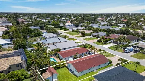 View/Area - 559 105th Ave N, Naples, FL 34108 photo 4 of 5