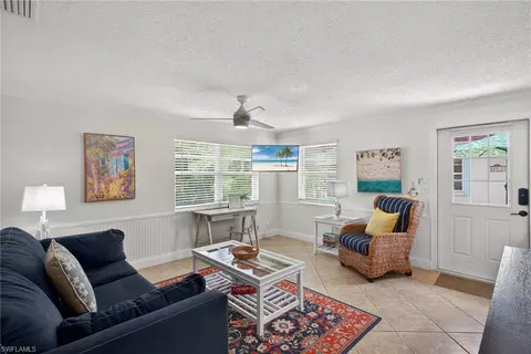 Living - 559 105th Ave N, Naples, FL 34108 photo 3 of 3
