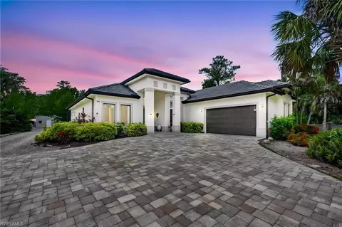 163 19th St NW, Naples, FL 34120