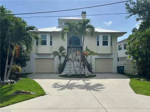 2958 Poplar St, Naples, FL 34112