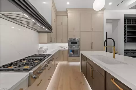 Kitchen - 3840 Crayton Rd, Naples, FL 34103 photo 3 of 5