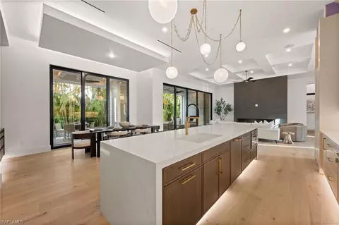 Kitchen - 3840 Crayton Rd, Naples, FL 34103 photo 4 of 5