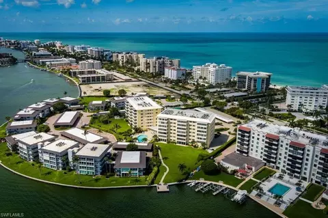 3420 Gulf Shore Blvd N #14, Naples, FL 34103