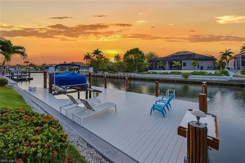 1036 Admiralty Ct, Marco Island, FL 34145