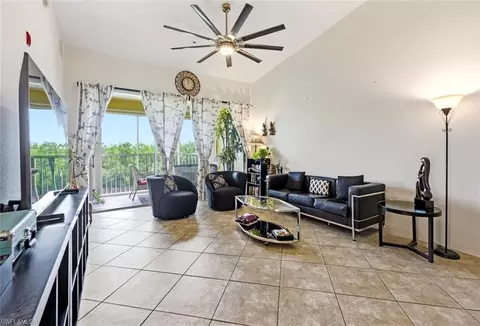 6828 Sterling Greens Pl #4405, Naples, FL 34104