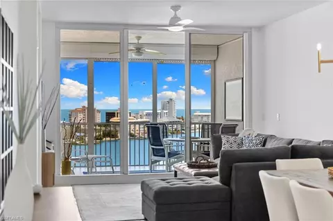 400 Flagship Dr #1104, Naples, FL 34108