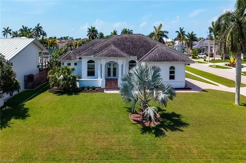 405 Driftwood Ct, Marco Island, FL 34145