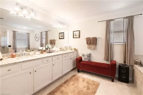 Bath - 2284 Dancy St, Naples, FL 34120 photo 2 of 3