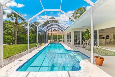 2205 Noble Ct, Naples, FL 34110