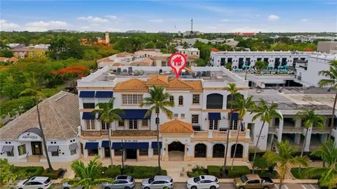 625 5th Ave S #302, Naples, FL 34102