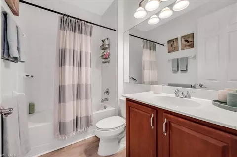 Bath - 11801 Bramble Ct, Naples, FL 34120 photo 2 of 3