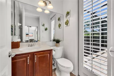 Bath - 11801 Bramble Ct, Naples, FL 34120 photo 3 of 3