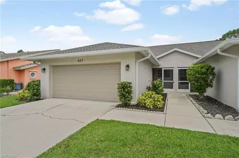 657 Saint Andrews Blvd, Naples, FL 34113