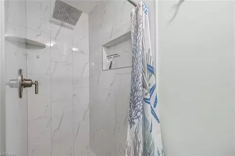 Bath - 657 Saint Andrews Blvd, Naples, FL 34113 photo 2 of 4