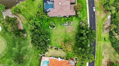 16047 Forest Oaks Dr, Fort Myers, FL 33908
