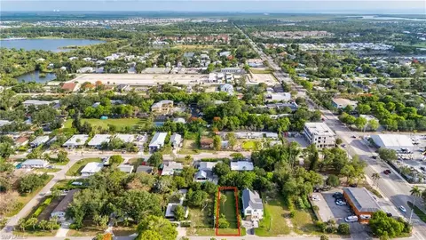 3010 Coco Ave, Naples, FL 34112 photo 2