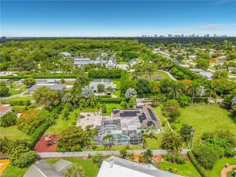 View/Area - 2280 Capri Ct, Naples, FL 34105 photo 11 of 11