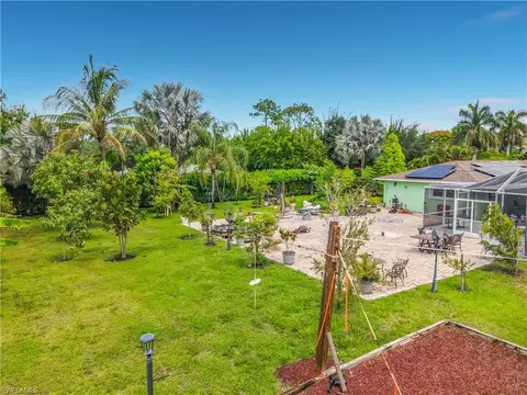 Exterior - 2280 Capri Ct, Naples, FL 34105 photo 17 of 19
