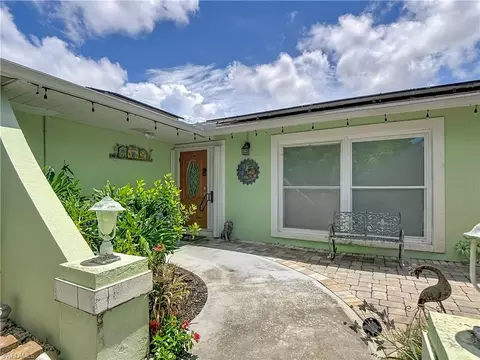 Exterior - 2280 Capri Ct, Naples, FL 34105 photo 1 of 19