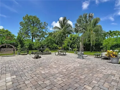 Exterior - 2280 Capri Ct, Naples, FL 34105 photo 9 of 19