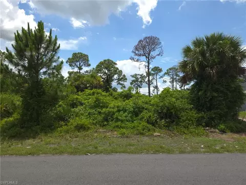 816 Milano Ave S, Lehigh Acres, FL 33974