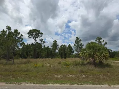 4207 E 16th St, Lehigh Acres, FL 33972