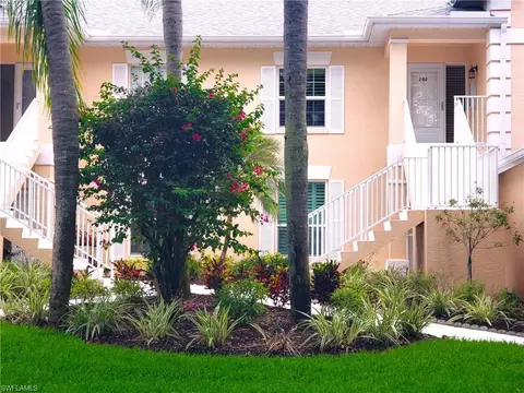 736 Wiggins Lake Dr #202, Naples, FL 34110