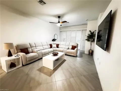 2084 Wellington St, Naples, FL 34120 photo 4
