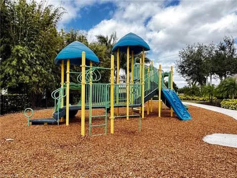 2084 Wellington St, Naples, FL 34120 photo 20