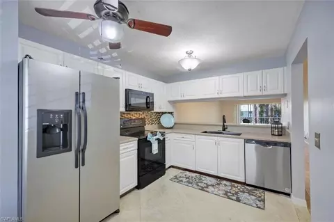 5685 Whitaker Rd #202, Naples, FL 34112