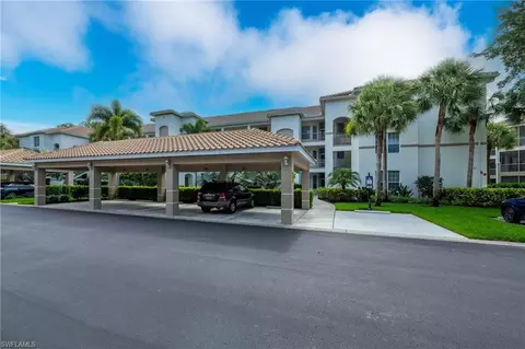 8247 Parkstone Pl #206, Naples, FL 34120