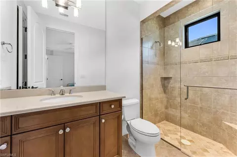 Bath - 11875 Hedgestone Ct, Naples, FL 34120 photo 3 of 5