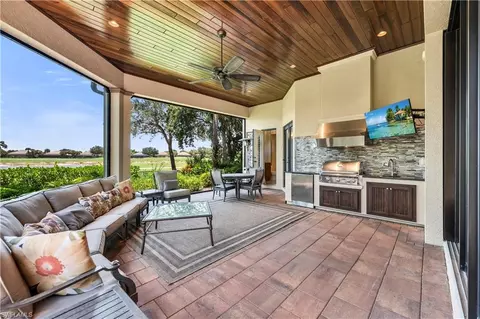 Exterior - 11875 Hedgestone Ct, Naples, FL 34120 photo 4 of 7