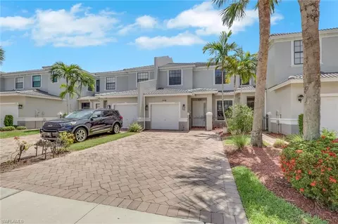 15454 Summit Place Cir #125, Naples, FL 34119