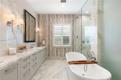 Bath - 14852 Dockside Ln, Naples, FL 34114 photo 1 of 5