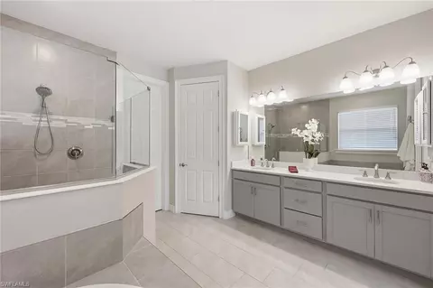 Bath - 18699 Ensenada Dr, Naples, FL 34114 photo 2 of 5