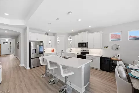 Kitchen - 18699 Ensenada Dr, Naples, FL 34114 photo 4 of 6